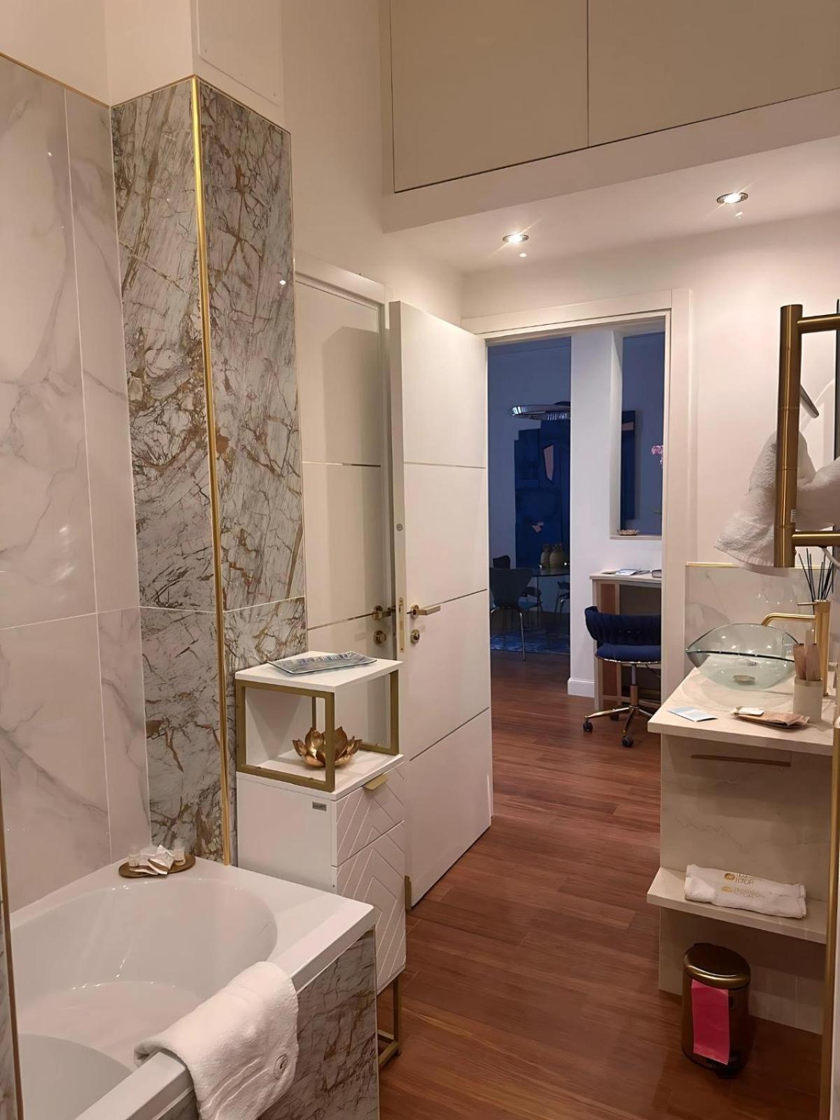 Maison D'Or Gênes Extérieur photo